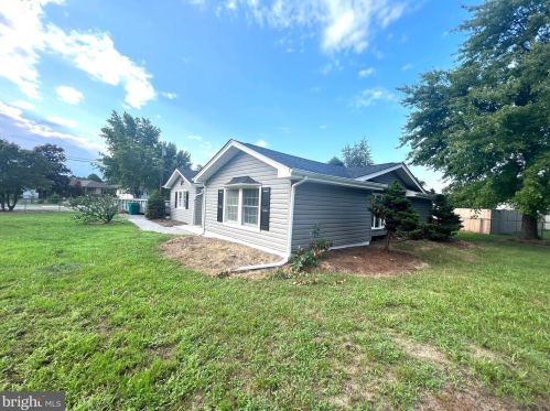 238 Chippewa Trl, Browns Mills, NJ 08015-6462