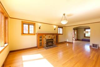 302 Crockett St, Seattle WA  98109-2520 exterior