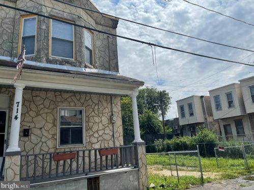 714 Grant St, Camden, NJ 08102-1824