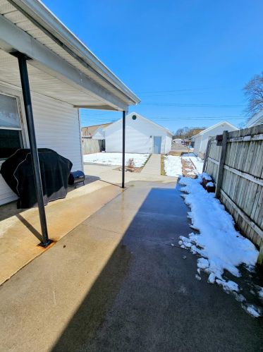 2122 Kane St, La Crosse WI  54603-2024 exterior