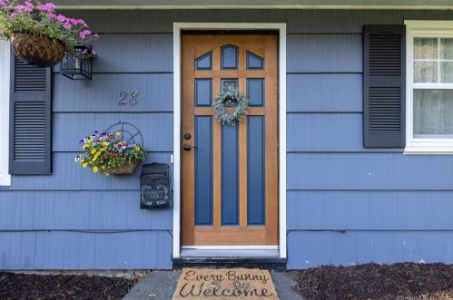 28 Talcott Rd, Glastonbury CT  06033-2919 exterior