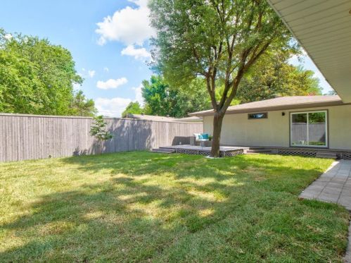 1819 Fuller Dr, Dallas TX  75228-3252 exterior