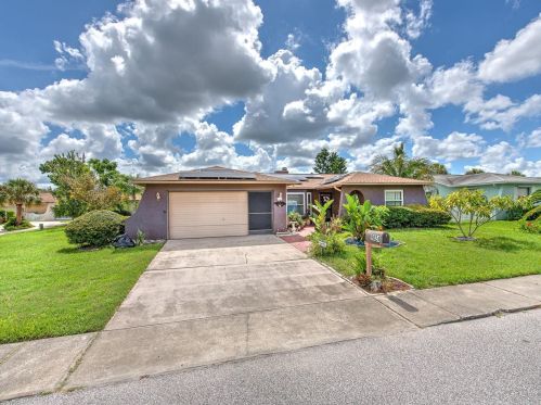 9024 Glen Moor Ln, Port Richey, FL 34668-4900