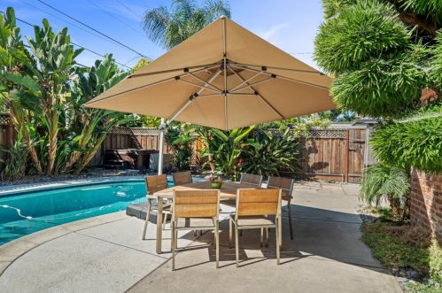 1758 Comstock Ln, San Jose CA  95124-1701 exterior