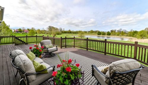 6112 Stefanie Way, Caledonia, WI 53108-9565