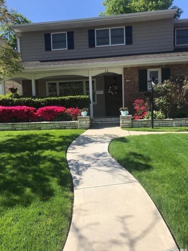 72 Wright Rd, Rockville Centre, NY 11570-1237