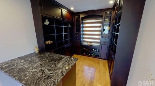 33 Berkshire Rd, Old Bridge NJ  08857-1601 exterior