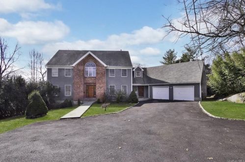 461 Oxford Rd, New Rochelle NY  10804-3312 exterior