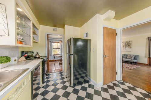 4753 103, Milwaukee WI 53225-4605 exterior