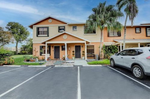 541 103rd Ter, Hollywood, FL 33026-3952