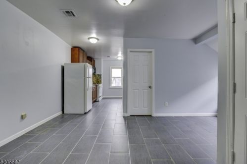 260 Amherst St, East Orange, NJ 07018-2507