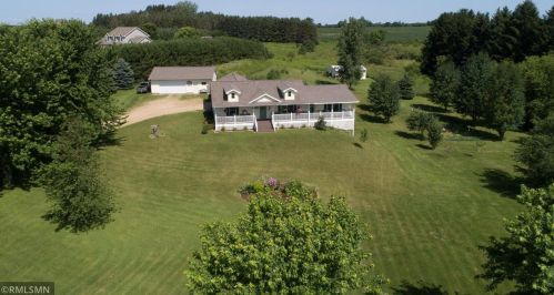 1748 30th Ave, Hammond WI  54015-5215 exterior