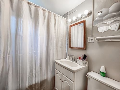 55 Blaine St, Springfield MA  01108-2807 exterior