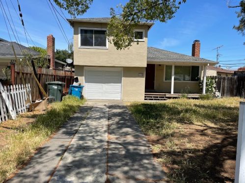 703 Flynn Ave, Redwood City CA  94063-2930 exterior