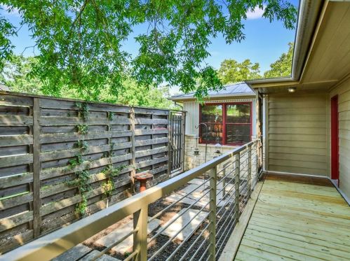 1502 16 St, Georgetown TX 78626-7063 exterior