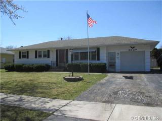 37 Alhambra Dr, Rochester, NY 14622-3157