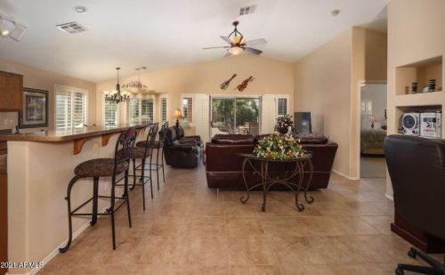 2615 Desert Wind Dr, Casa Grande, AZ 85194-3825
