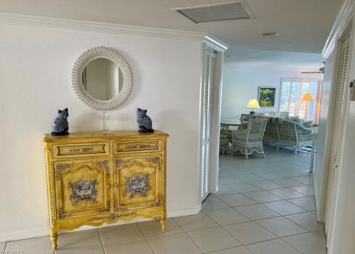 6151 Pelican Bay Blvd, Naples, FL 34108-8147