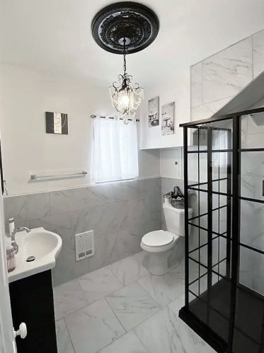 1404 Otter St, Franklin PA  16323-1218 exterior