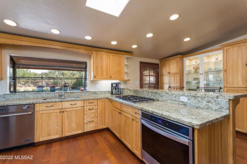 140 Montecello Ct, Tucson AZ exterior