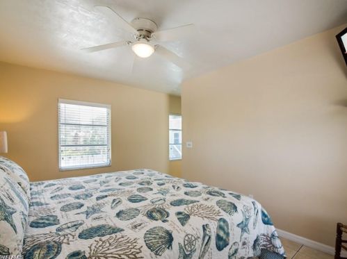 6000 Gulf Rd, Fort Myers Beach FL  33931-4315 exterior