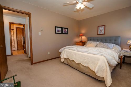 139 Maple Leaf Ln, Pottstown PA 19464-1563 exterior