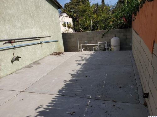 3304 Alabama St, Glendale CA 91214-1213 exterior