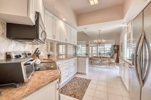 8208 Palm Hammock Ln, Hobe Sound FL 33455-8223 exterior