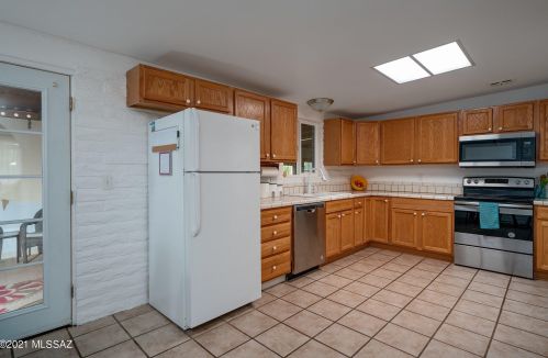 7110 Lilac Pl, Tucson, AZ 85730-3714