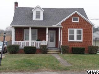 52 Carlisle Rd, North Newton, PA 17241-9415