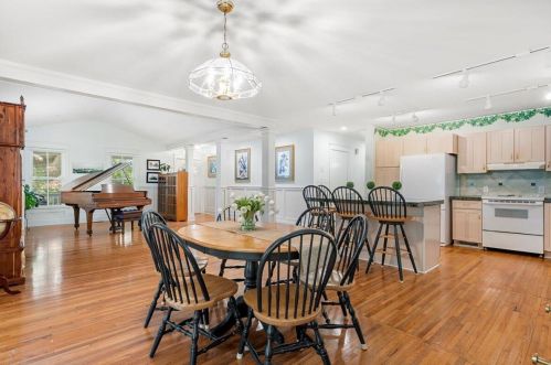 747 Winthrop St, Mount Pleasant SC  exterior