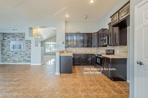 5162 Diamond Ave, Mesa AZ 85208-2083 exterior