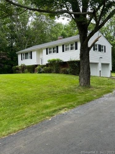 10 Clark Rd, Manchester, CT 06043-7604