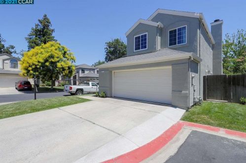11 Golden Eagle Ct, Oakley, CA 94561-3403