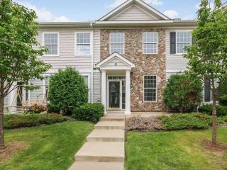1602 Woodlynn Ave, Saint Paul, MN 55109-5721