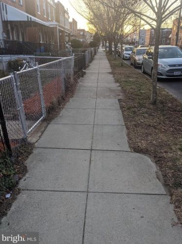 606 Sheridan St, Washington, DC 20011-1243