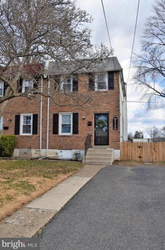 324 Amosland Rd, Holmes, PA 19043-1203
