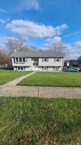 93 Muir Ter, Southington, CT 06489-1746