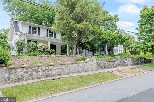 1608 Walnut St, Camp Hill, PA 17011-3970