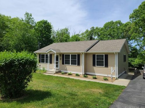 23 Goshen Heights Rd, Moosup, CT 06354-2008