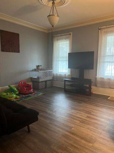 4502 8 Ave, Kenosha WI 53140-3301 exterior