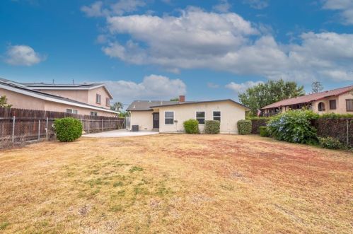 1741 Valley Center Ave, Glendora CA  91740-6132 exterior