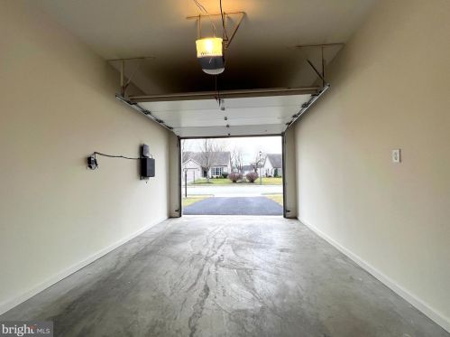 71 Keswick Dr, Navy Sup Dpt PA 17050-7917 exterior