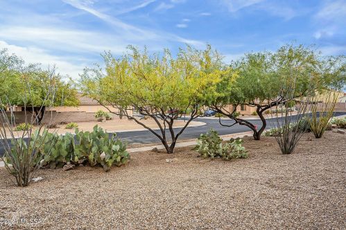 151 Calle Del Capullo, Green Valley, AZ 85614-4176
