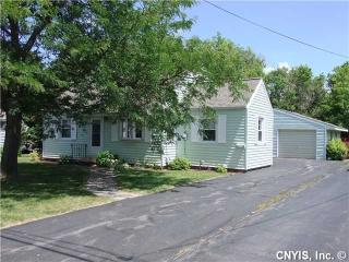 130 Stanley Dr, Syracuse, NY 13219-1310