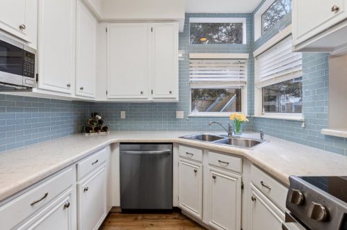 220 Amesport Lndg, Princeton By The Sea CA  94019-1969 exterior