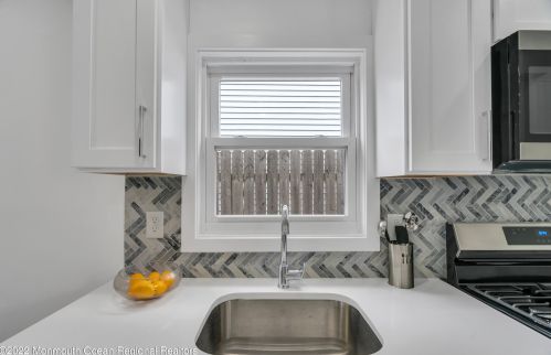 839 Lynnwood Ave, Bricktown NJ  08723-5253 exterior