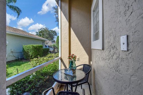7961 Mansfield Hollow Rd, Delray Beach, FL 33446-3330