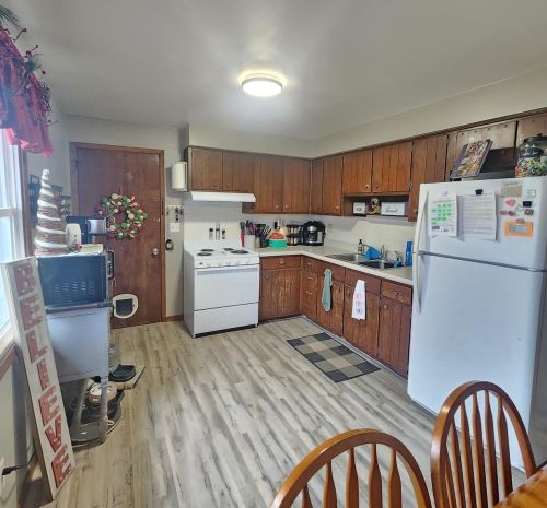 1012 Airport Rd, Menasha WI  54952-2021 exterior