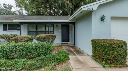 2644 Applewood Dr, Titusville, FL 32780-5902